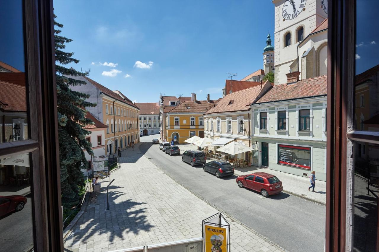 Vivaldi Apartments Mikulov Eksteriør billede