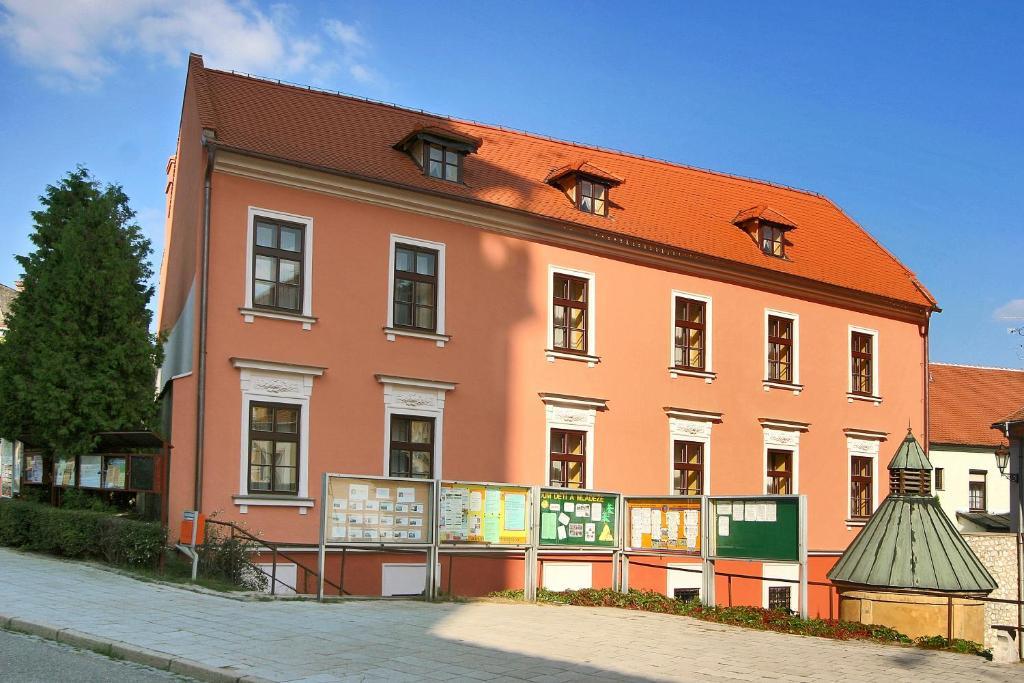 Vivaldi Apartments Mikulov Eksteriør billede